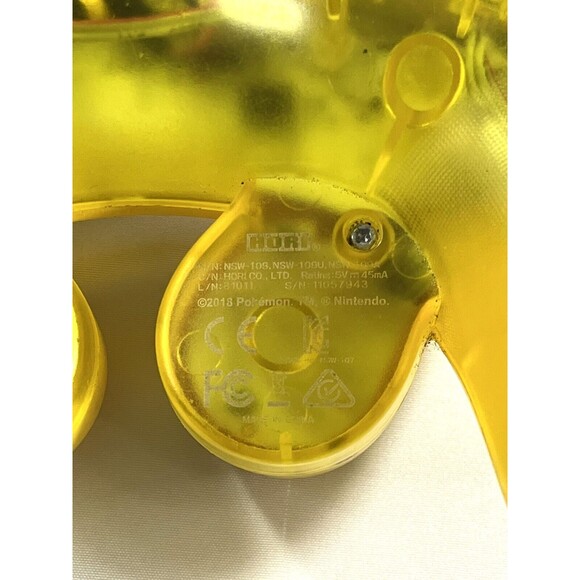 Pokémon Hori Classic Yellow Wired Controller Nintendo Switch Pikachu - Picture 9 of 10